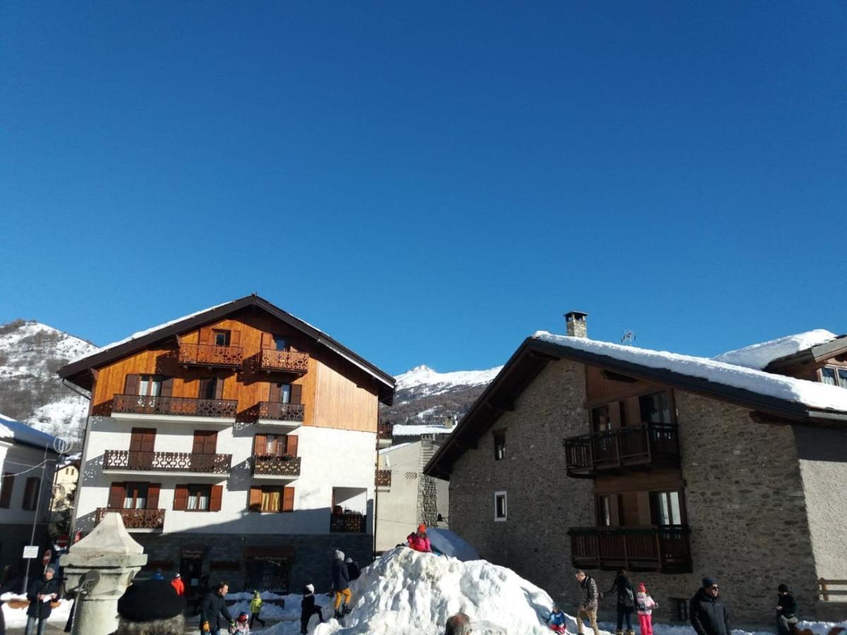 Deacons Lodge Бардонечия Екстериор снимка