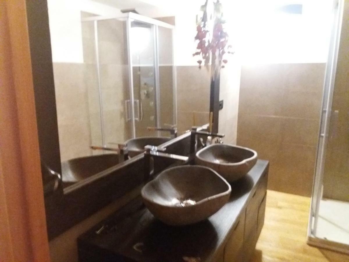 Deacons Lodge Бардонечия Екстериор снимка